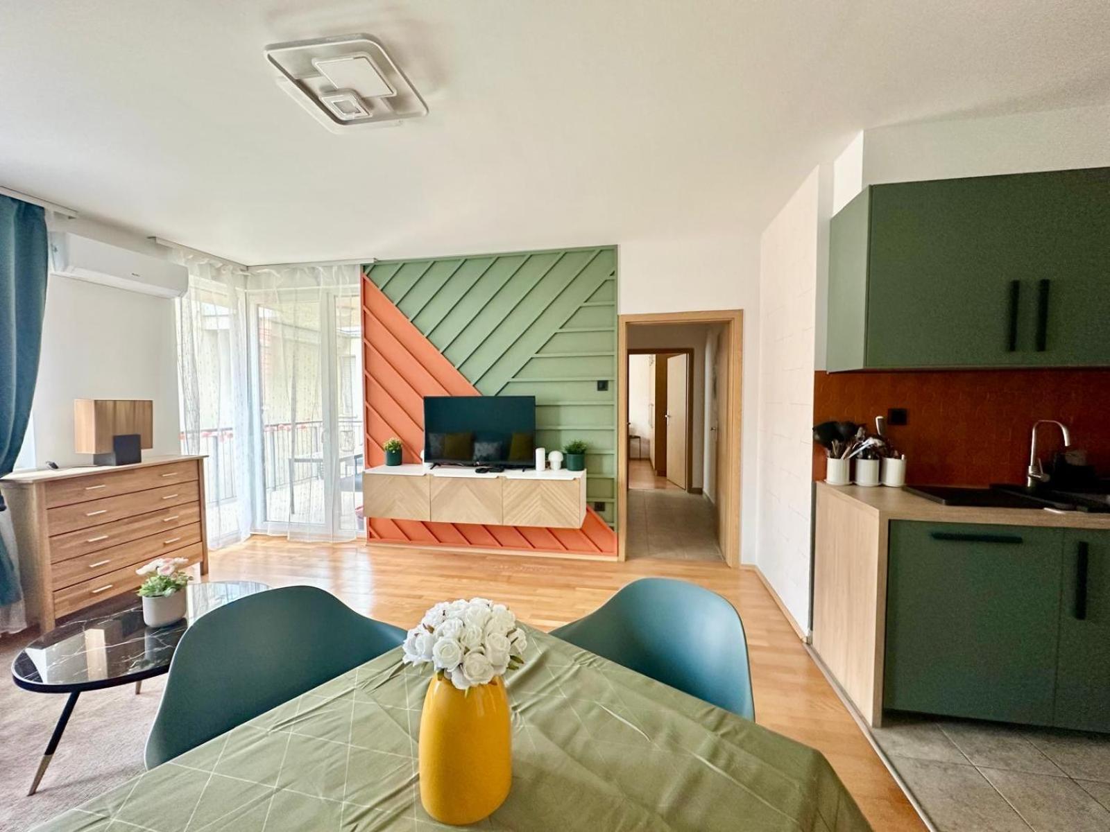 Apartment Design By Chivi In Acaciatree#freeparking *